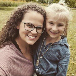 Meet your Posher, Brittany